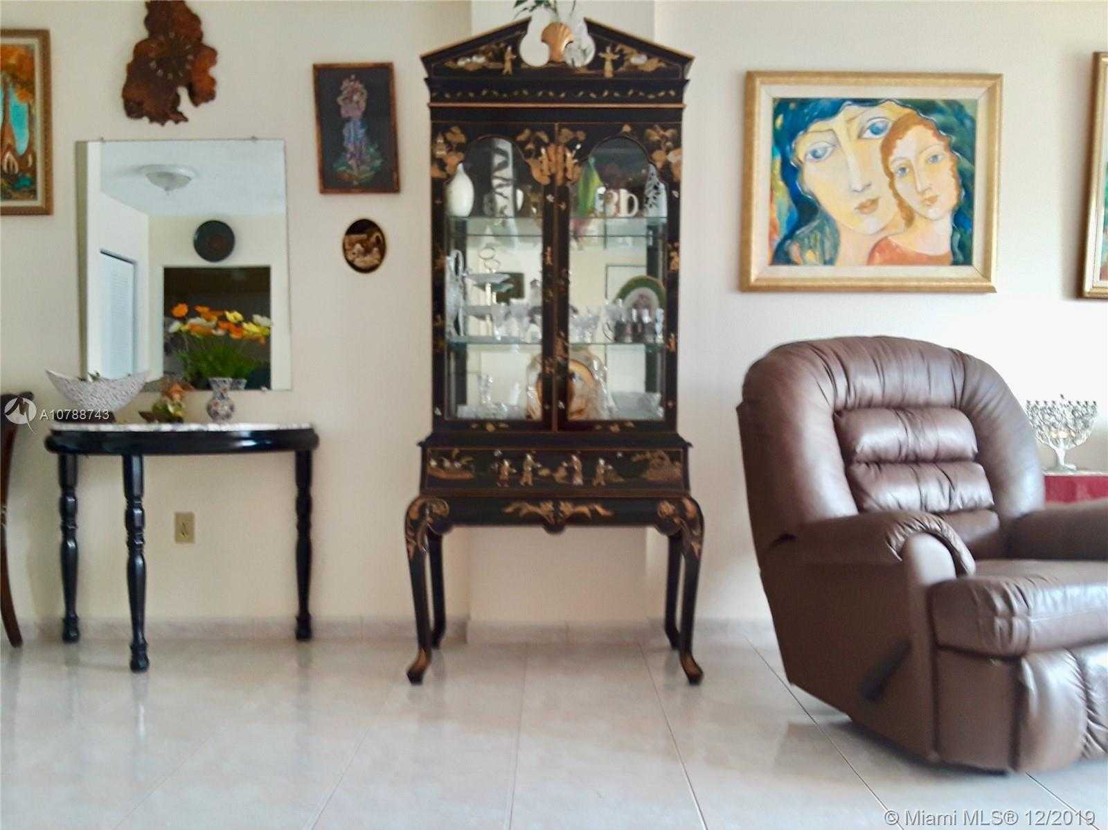 Small Image of 200 178TH DR #706, Sunny Isles Beach Number 5