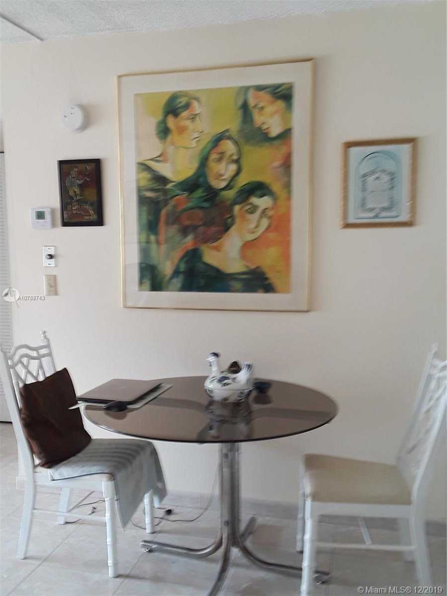 Small Image of 200 178TH DR #706, Sunny Isles Beach Number 9
