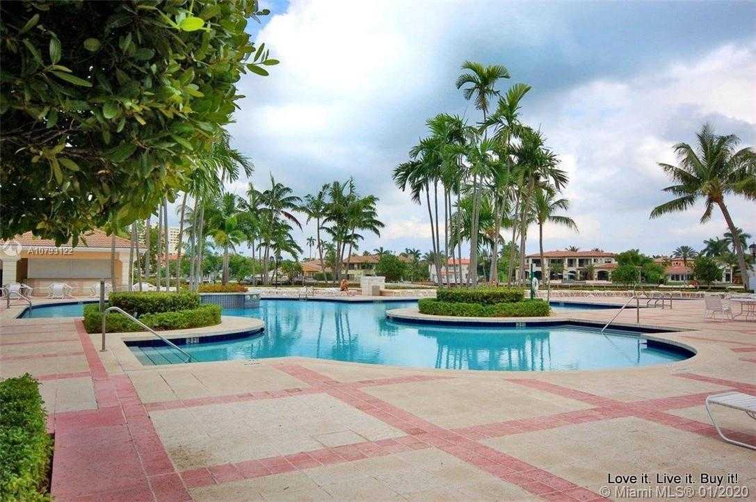 Small Image of 21205 YACHT CLUB DRIVE #308, Aventura Number 19