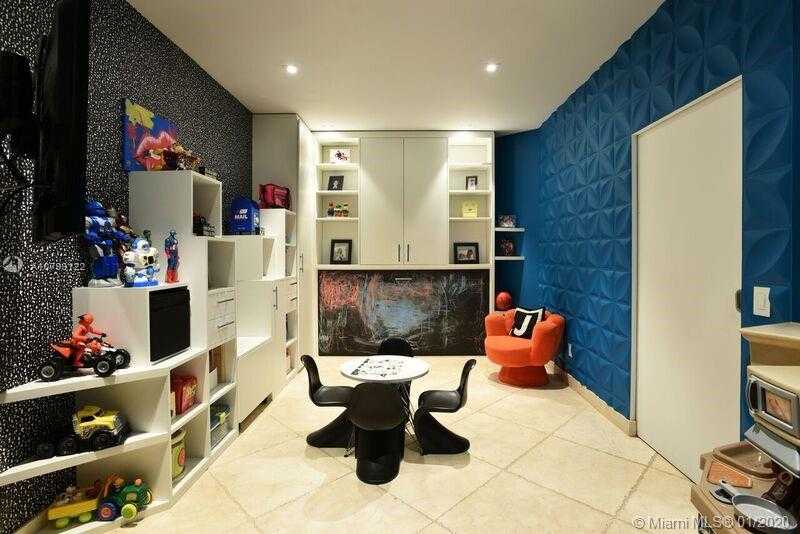 Small Image of 21205 YACHT CLUB DRIVE #308, Aventura Number 8