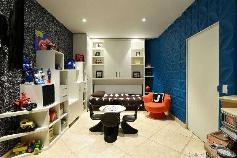 Small Image of 21205 YACHT CLUB DRIVE #308, Aventura Number 9