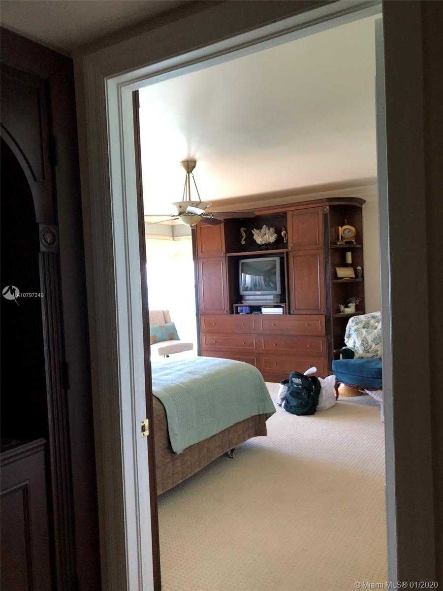 Small Image of 19111 COLLINS AVE #1001, Sunny Isles Beach Number 35