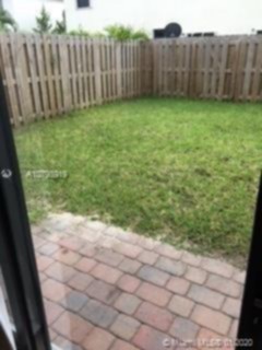 Small Object Image