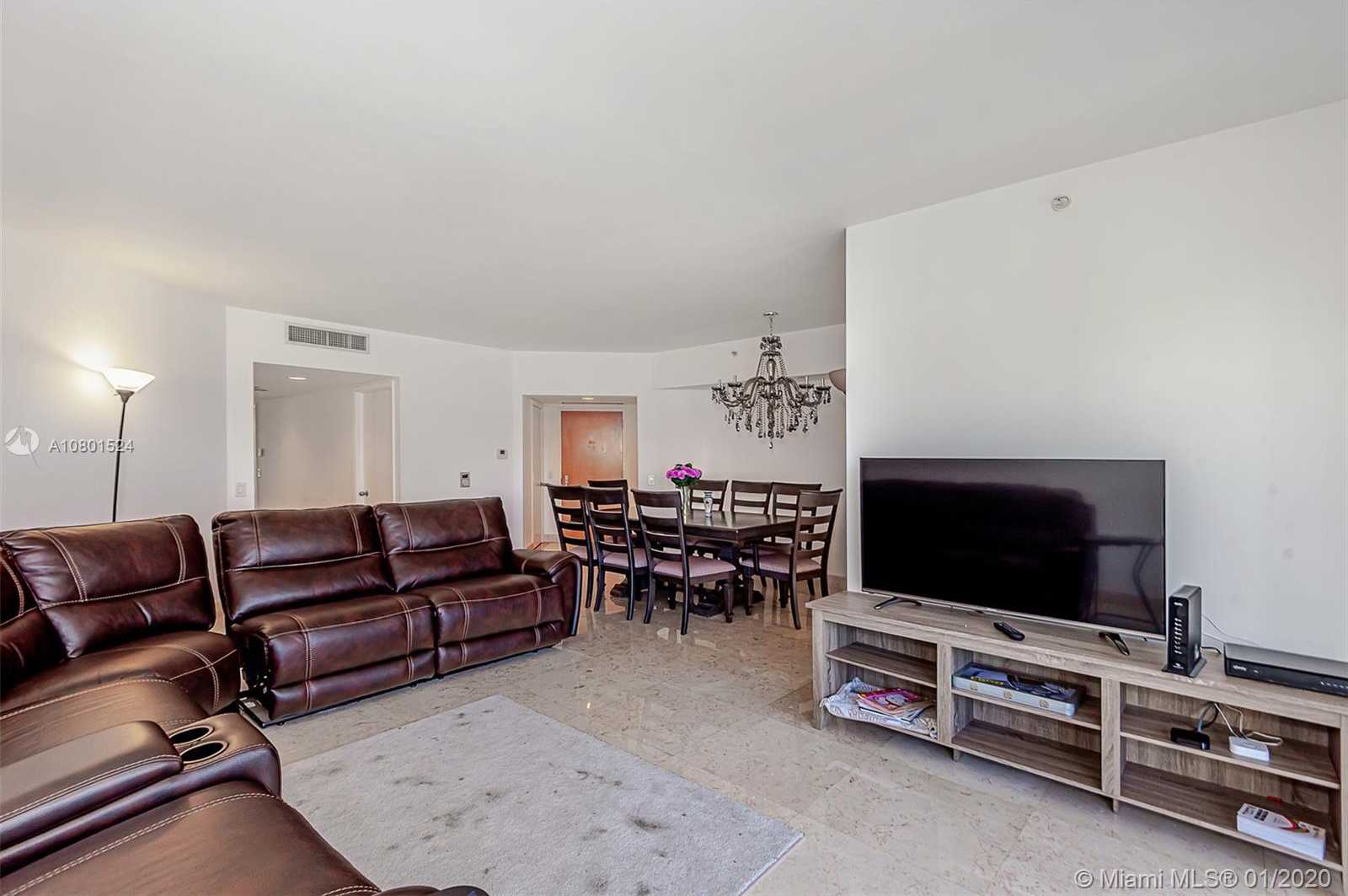 Small Image of 21205 YACHT CLUB DR #405, Aventura Number 4