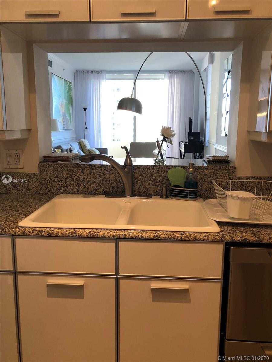 Small Image of 888 BRICKELL KEY DR #1609, Miami Number 12