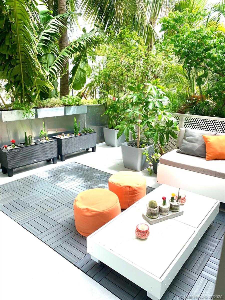 Small Image of 828 3RD #201, Miami Beach Number 31