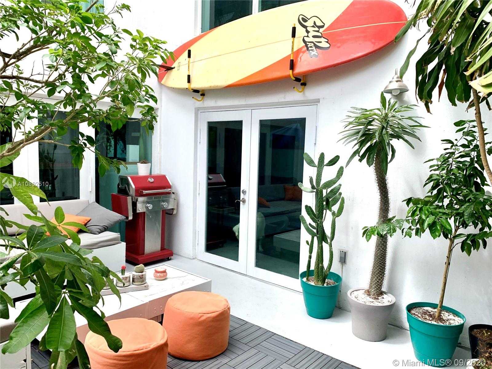Small Image of 828 3RD #201, Miami Beach Number 34