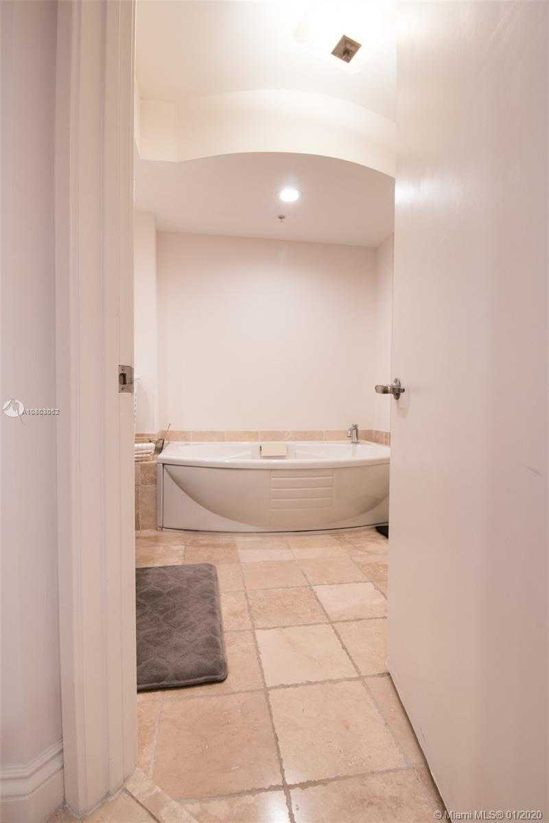 Small Image of 18201 COLLINS AVE #1704, Sunny Isles Beach Number 16