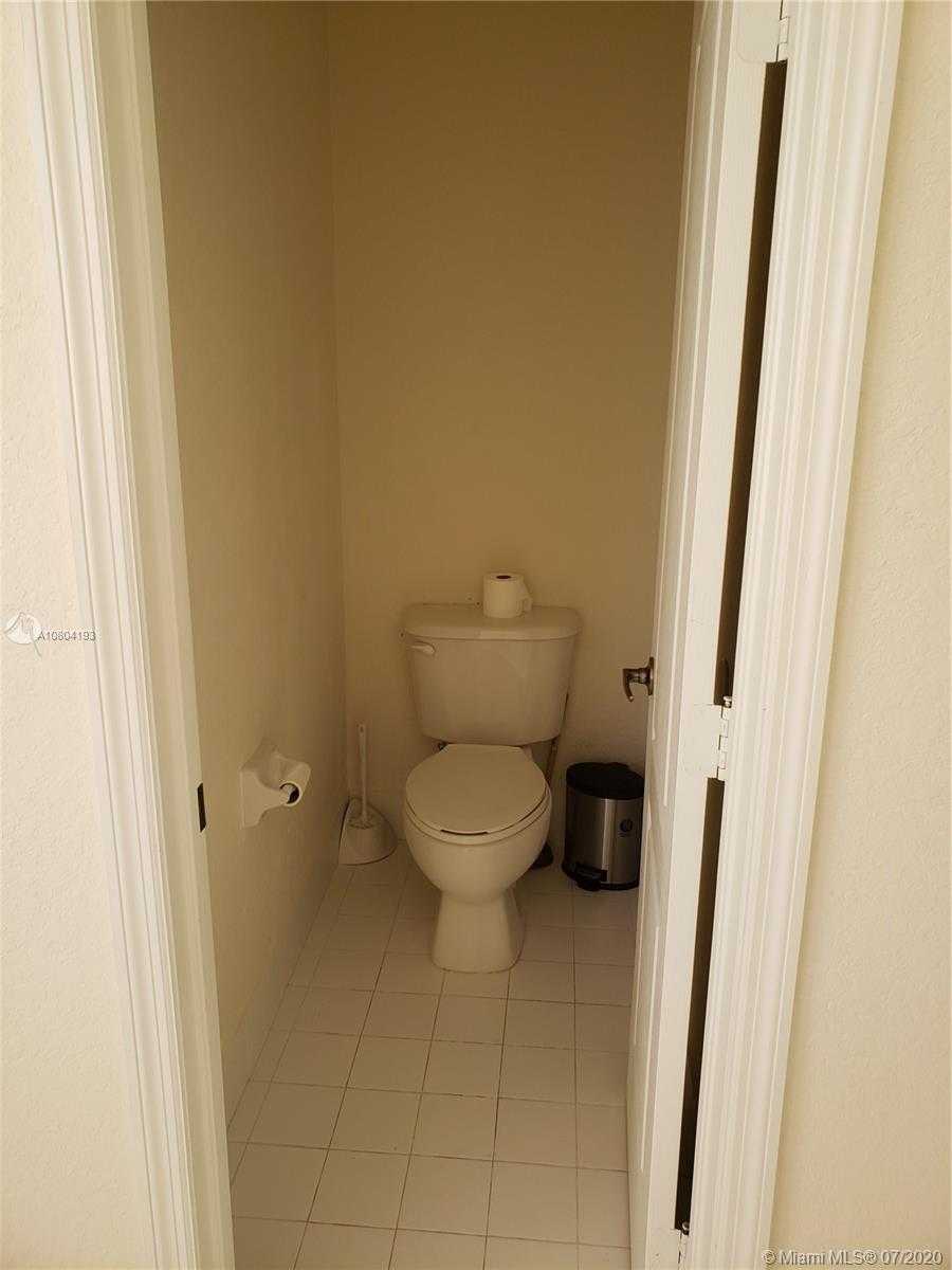 Small Object Image
