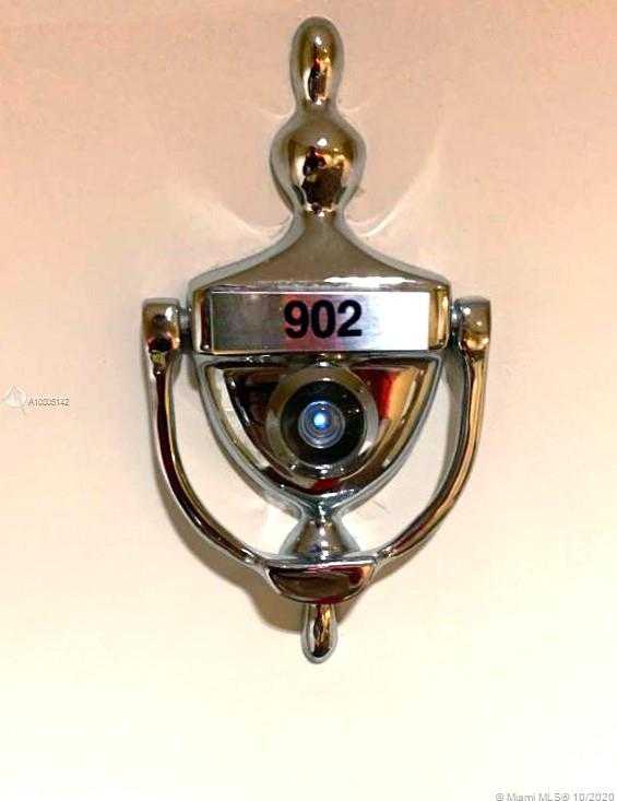 Small Object Image