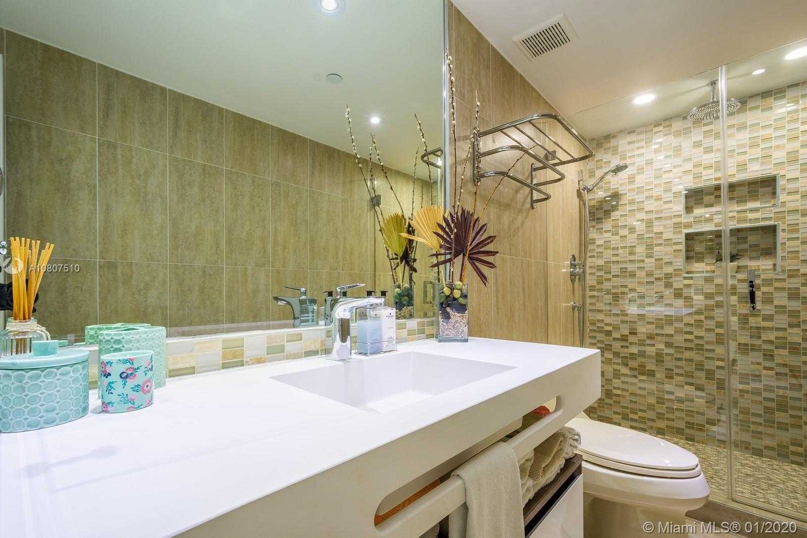 Small Image of 10205 COLLINS AVE #1004- RENOVATED, Bal Harbour Number 16