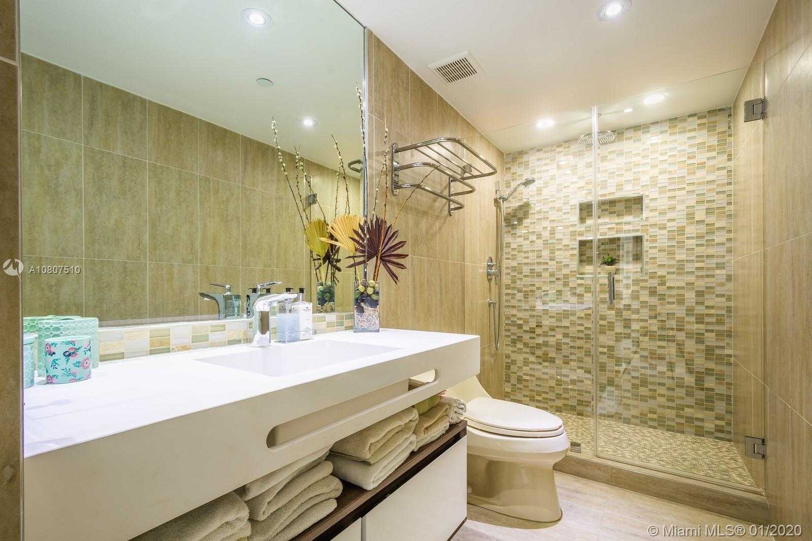 Small Image of 10205 COLLINS AVE #1004- RENOVATED, Bal Harbour Number 17