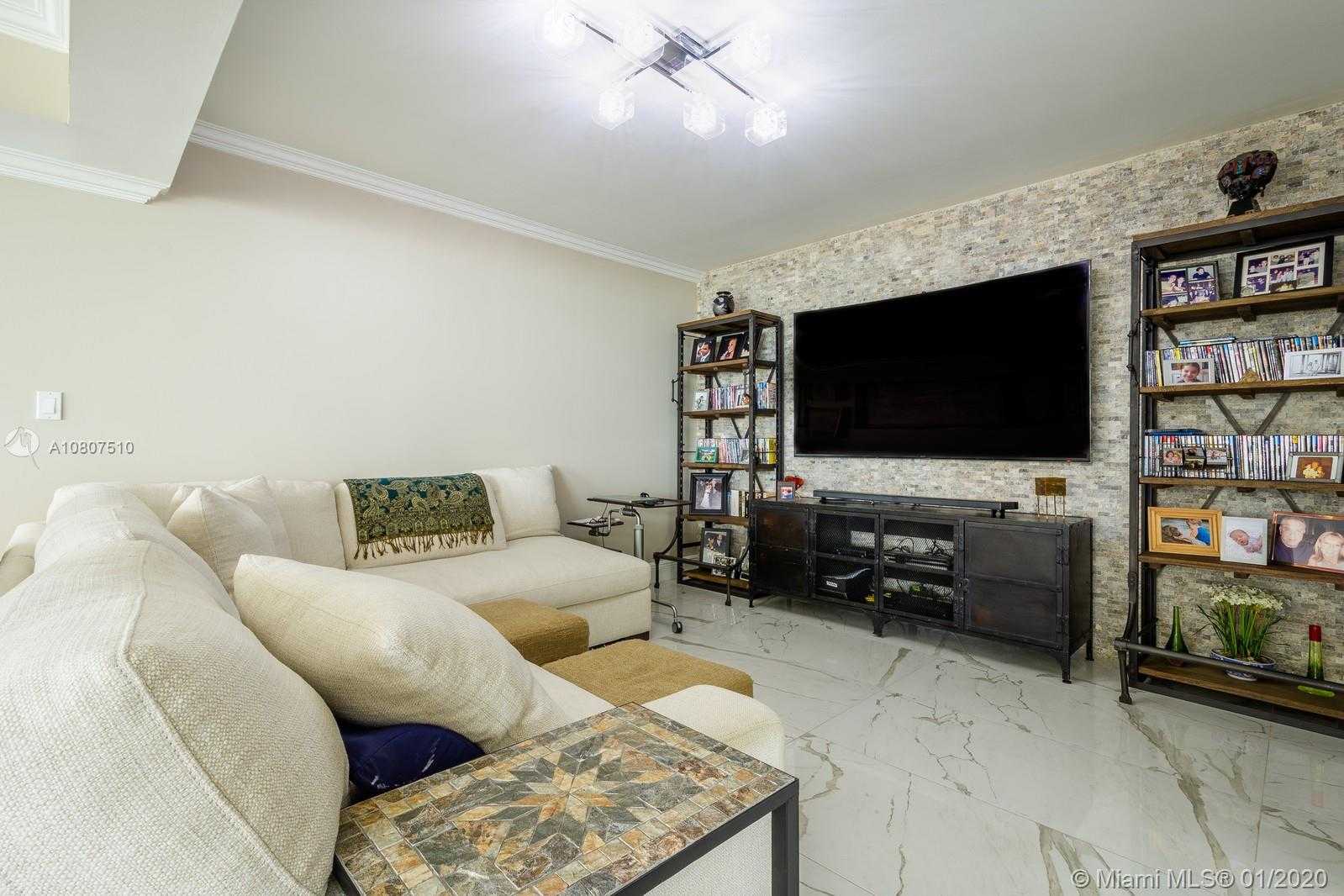 Small Image of 10205 COLLINS AVE #1004- RENOVATED, Bal Harbour Number 5