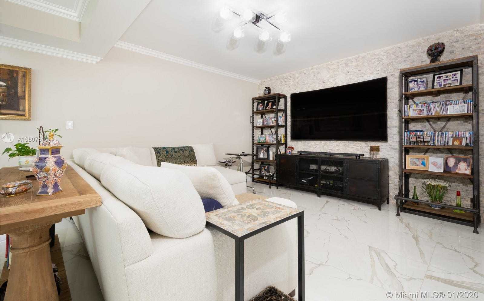 Small Image of 10205 COLLINS AVE #1004- RENOVATED, Bal Harbour Number 6