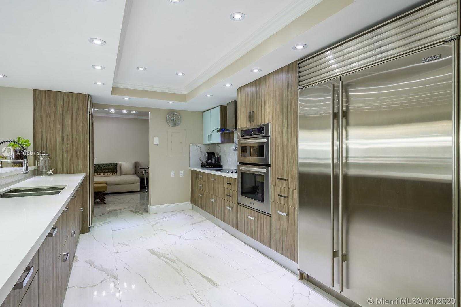 Small Image of 10205 COLLINS AVE #1004- RENOVATED, Bal Harbour Number 8
