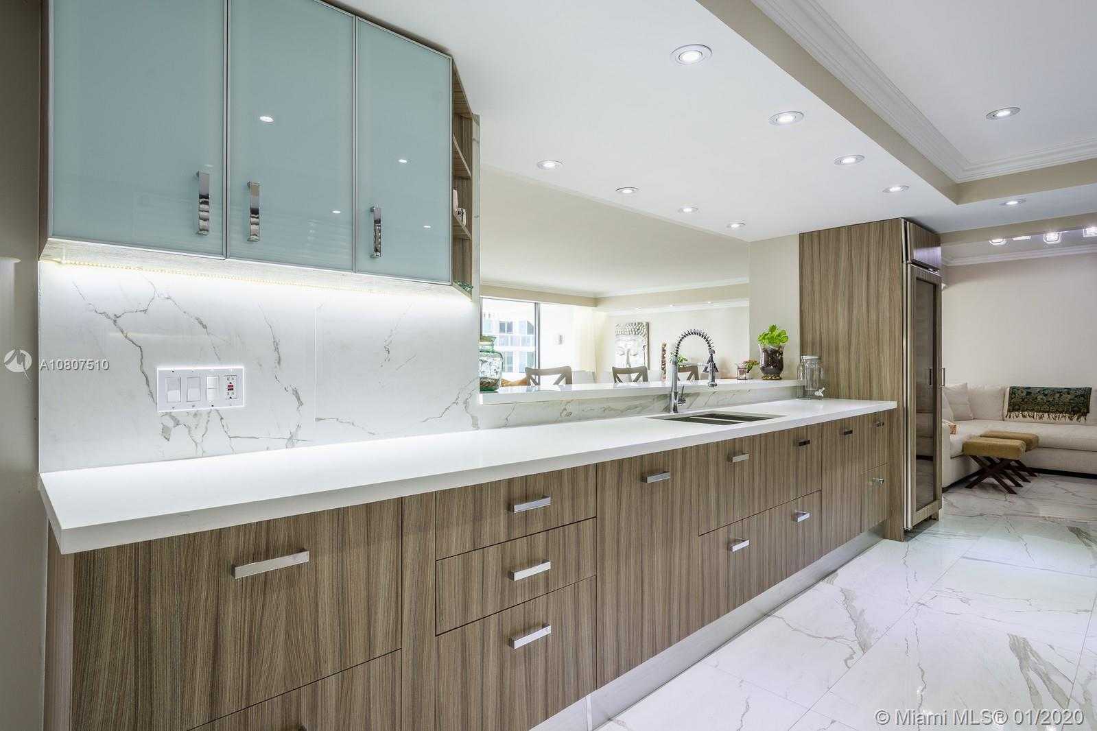 Small Image of 10205 COLLINS AVE #1004- RENOVATED, Bal Harbour Number 9