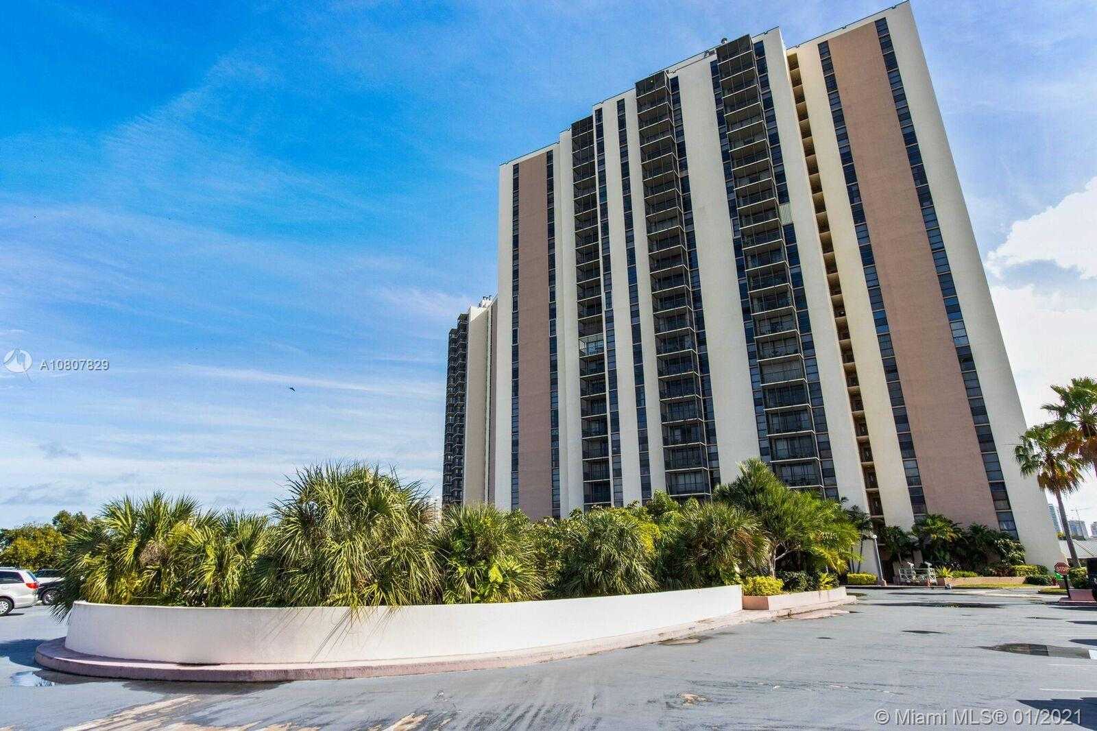 Small Image of 20301 WEST COUNTRY CLUB DR #PH30, Aventura Number 21