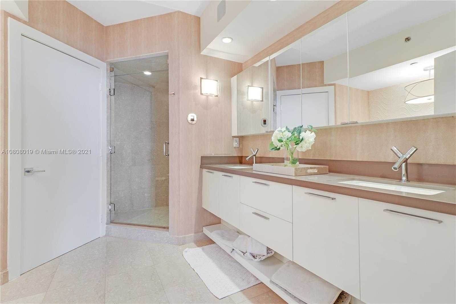 Small Image of 400 ALTON RD #2604, Miami Beach Number 21