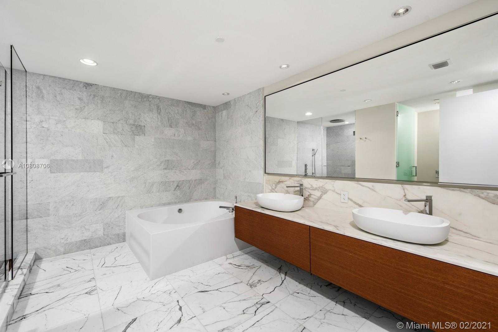 Small Image of 10203 COLLINS AVE #1202, Bal Harbour Number 4