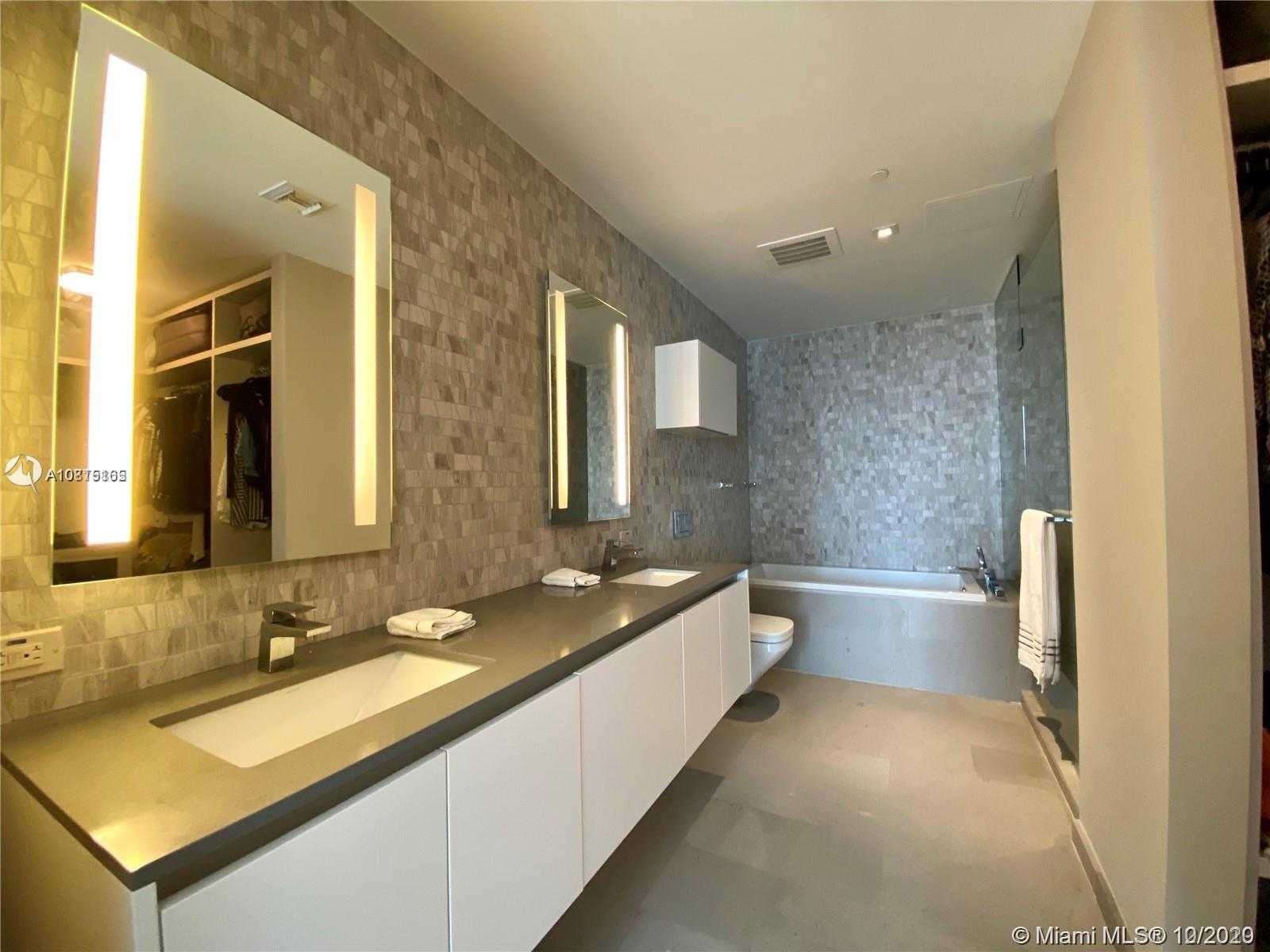 Small Image of 68 SOUTH EAST 6TH ST #2205, Miami Number 9