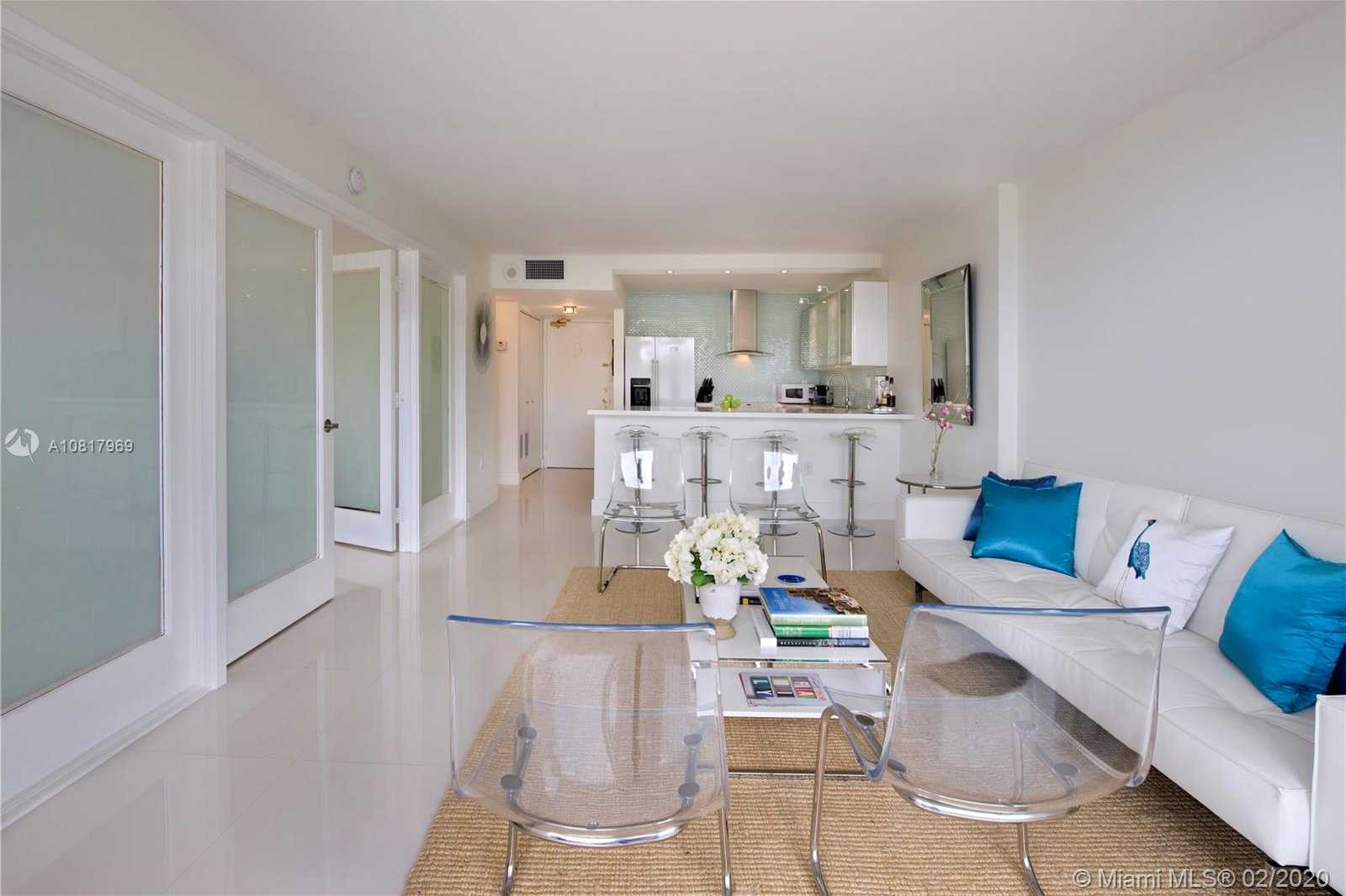 Small Image of 465 OCEAN DR #219, Miami Beach Number 3
