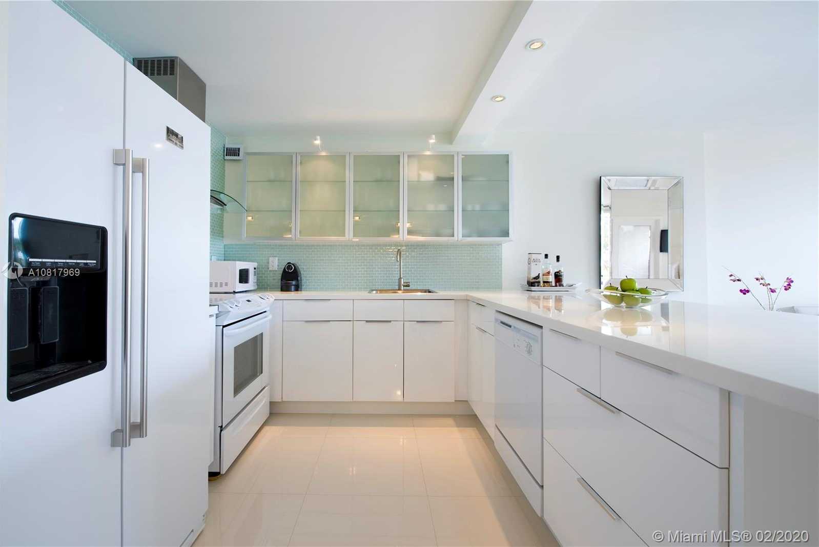 Small Image of 465 OCEAN DR #219, Miami Beach Number 5