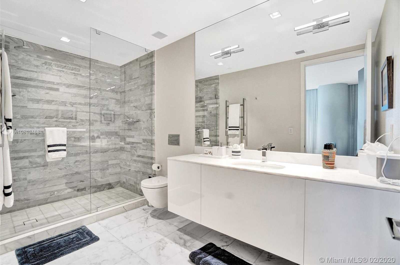 Small Image of 10201 COLLINS AVE #302, Bal Harbour Number 13