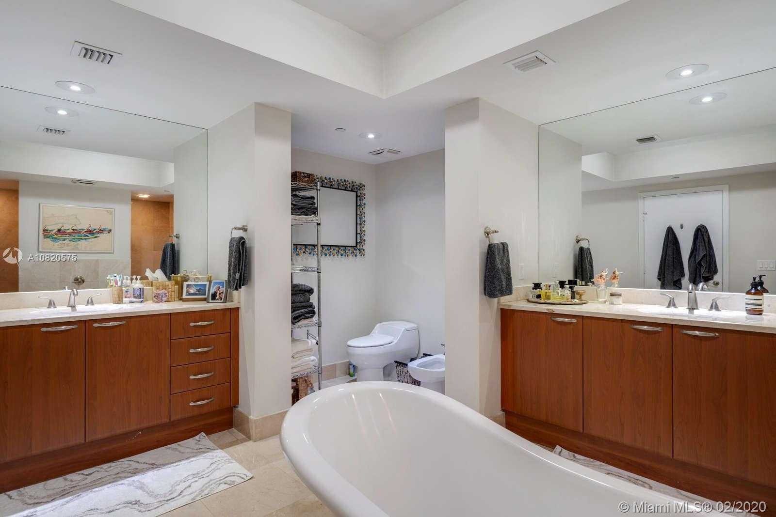 Small Image of 3301 NORTH EAST 183RD ST #803, Aventura Number 26