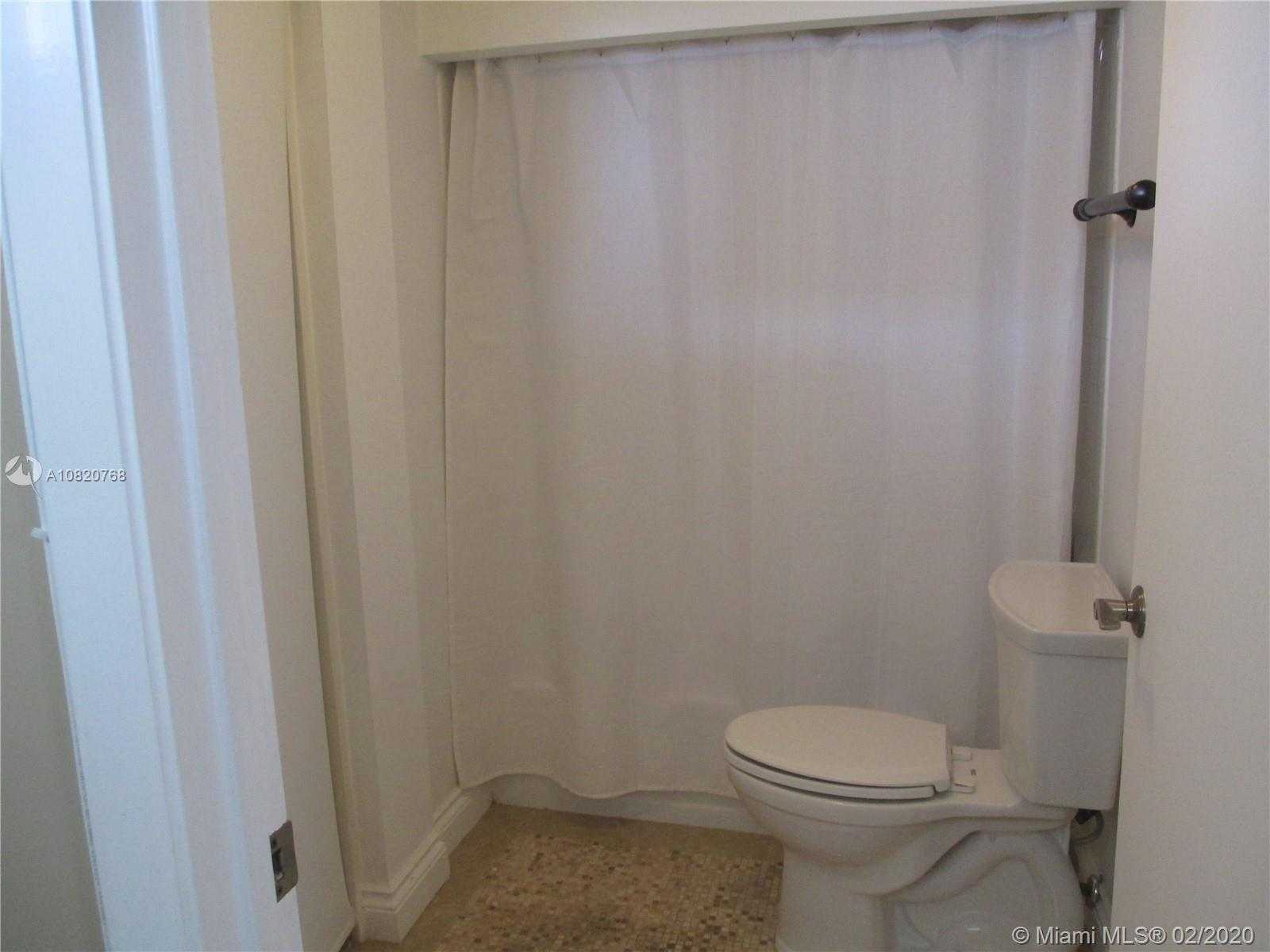 Small Image of 415 POINCIANA DR #1430, Sunny Isles Beach Number 18