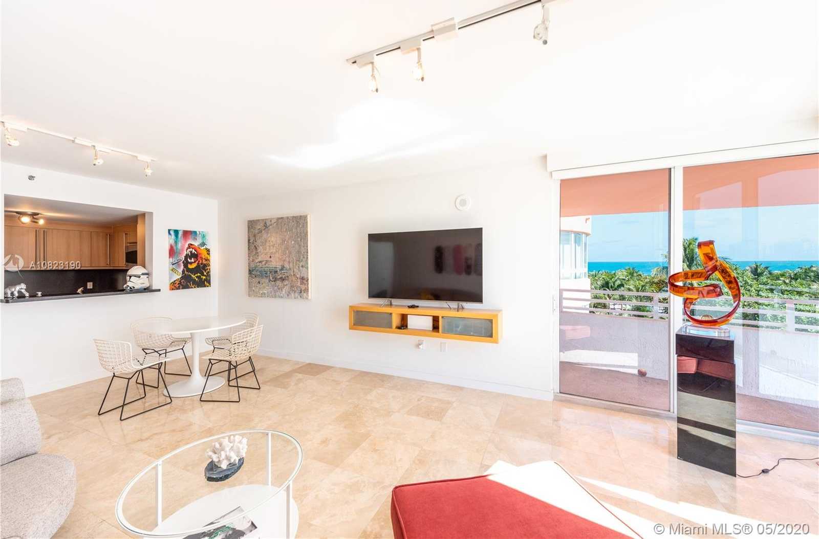 Small Image of 226 OCEAN DR #5A, Miami Beach Number 4