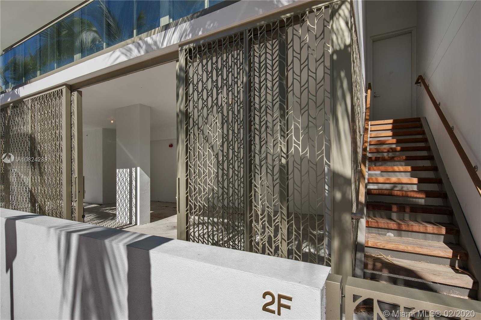Small Image of 300 COLLINS AVE #2F, Miami Beach Number 13