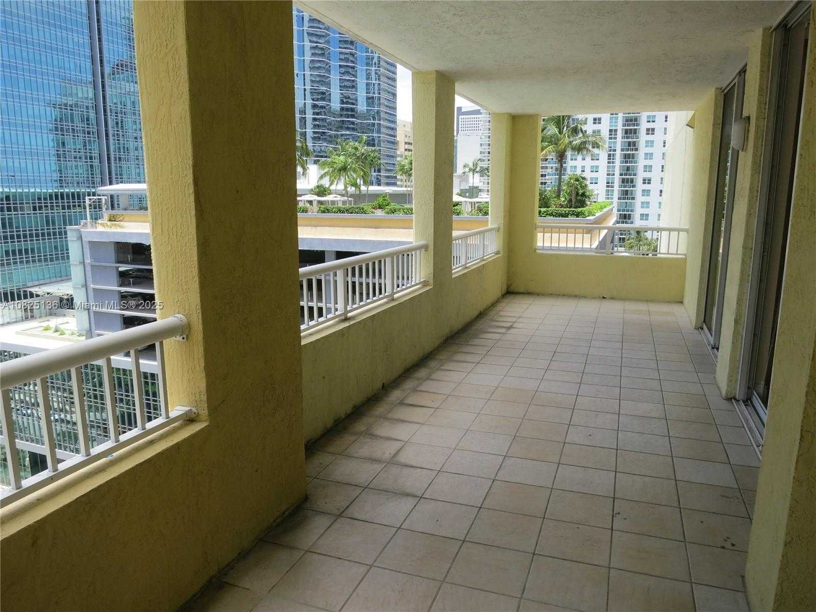 Small Image of 170 SOUTH EAST 14TH ST #1407, Miami Number 15