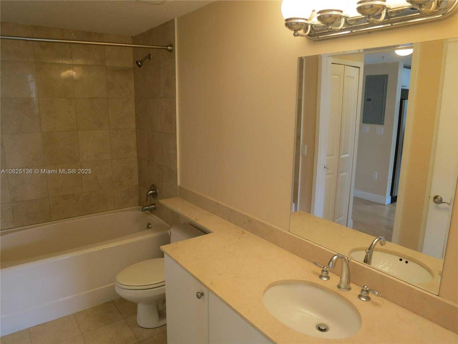 Small Image of 170 SOUTH EAST 14TH ST #1407, Miami Number 21