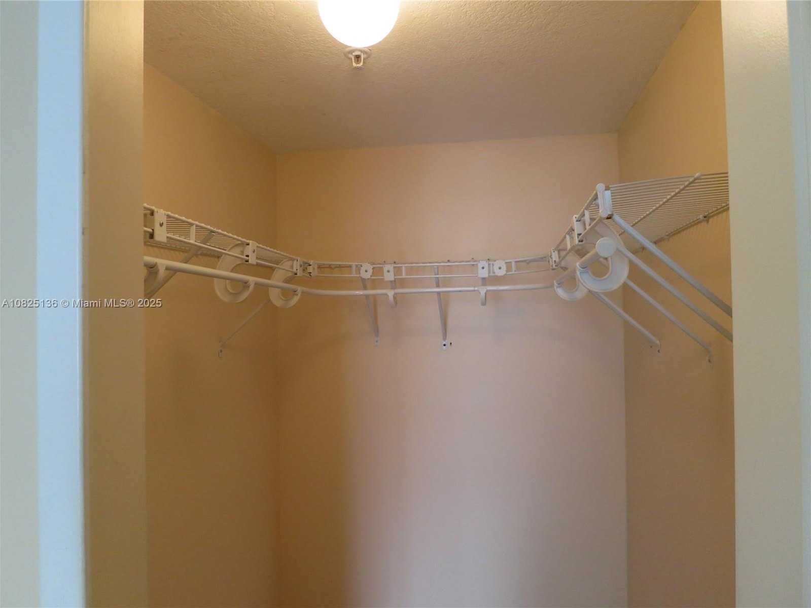 Small Image of 170 SOUTH EAST 14TH ST #1407, Miami Number 23