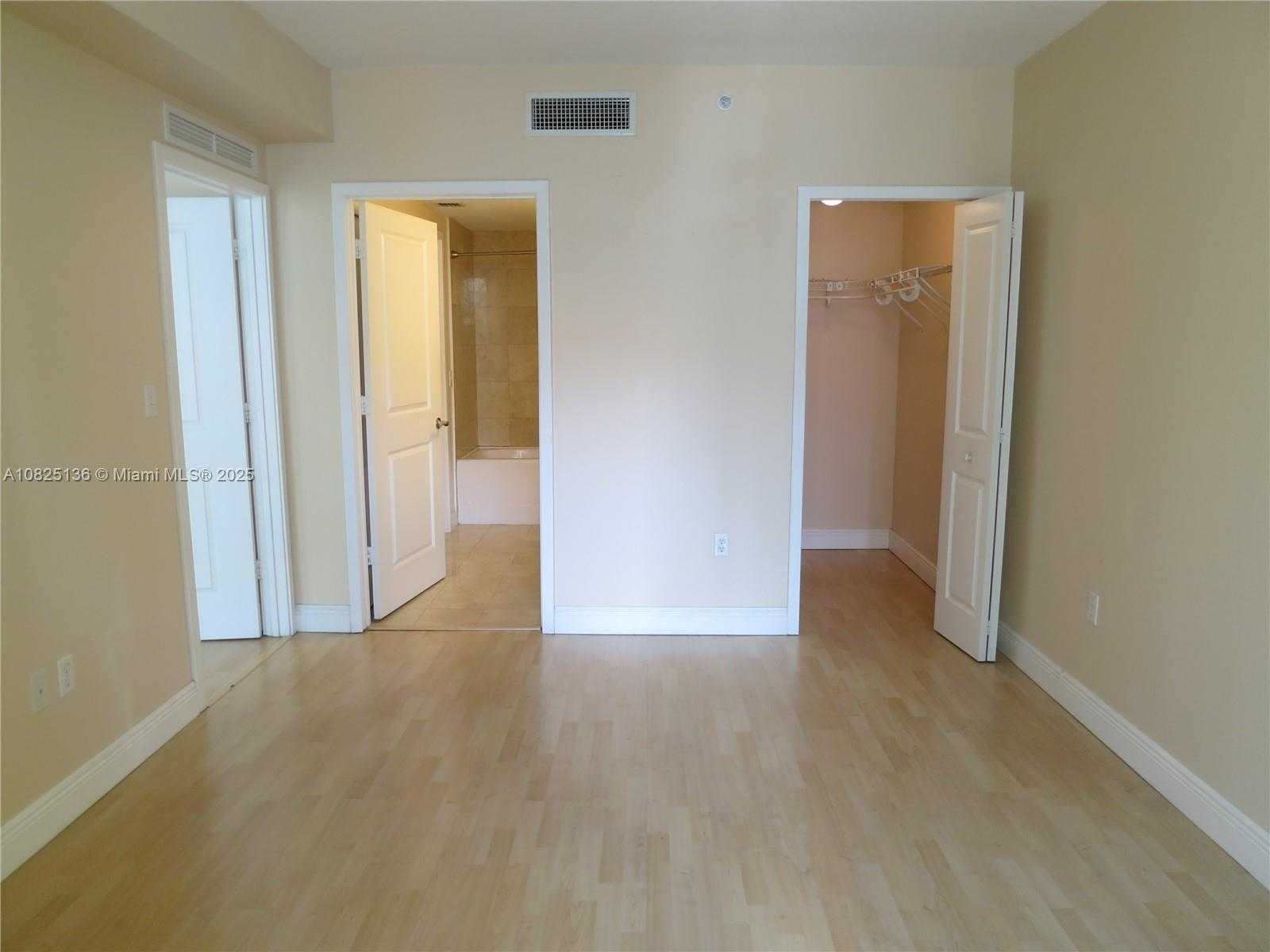 Small Image of 170 SOUTH EAST 14TH ST #1407, Miami Number 24
