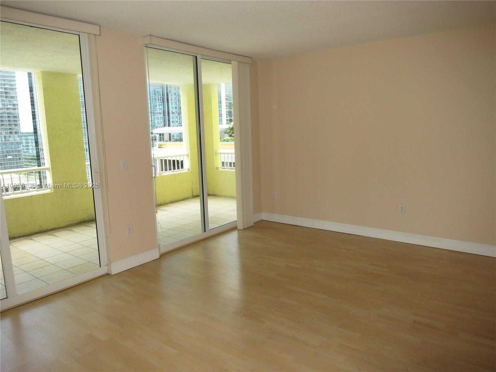 Small Image of 170 SOUTH EAST 14TH ST #1407, Miami Number 25