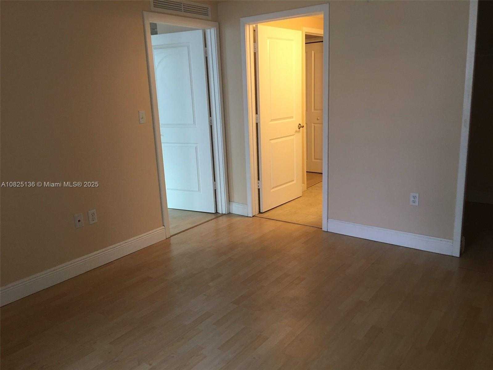 Small Image of 170 SOUTH EAST 14TH ST #1407, Miami Number 3