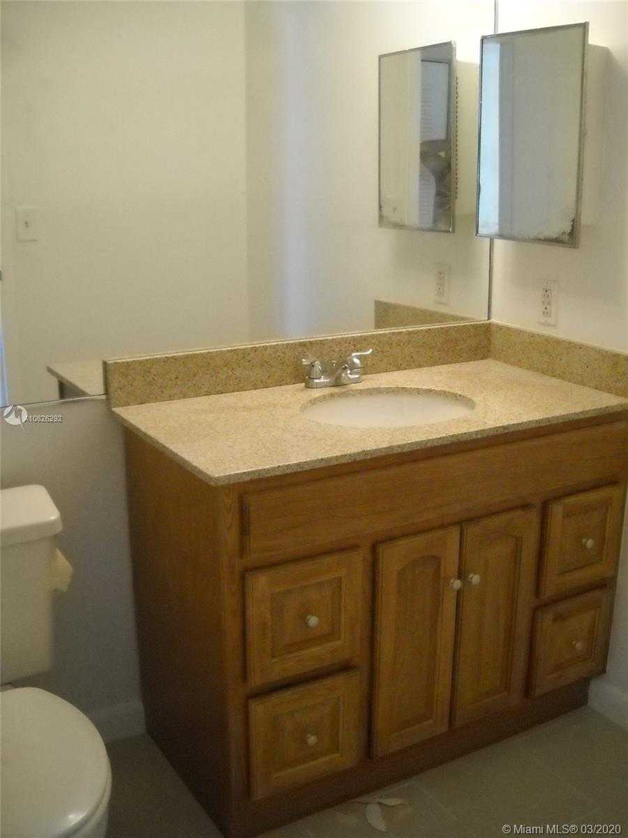 Small Image of 7601 EAST TREASURE DR #1224, North Bay Village Number 8
