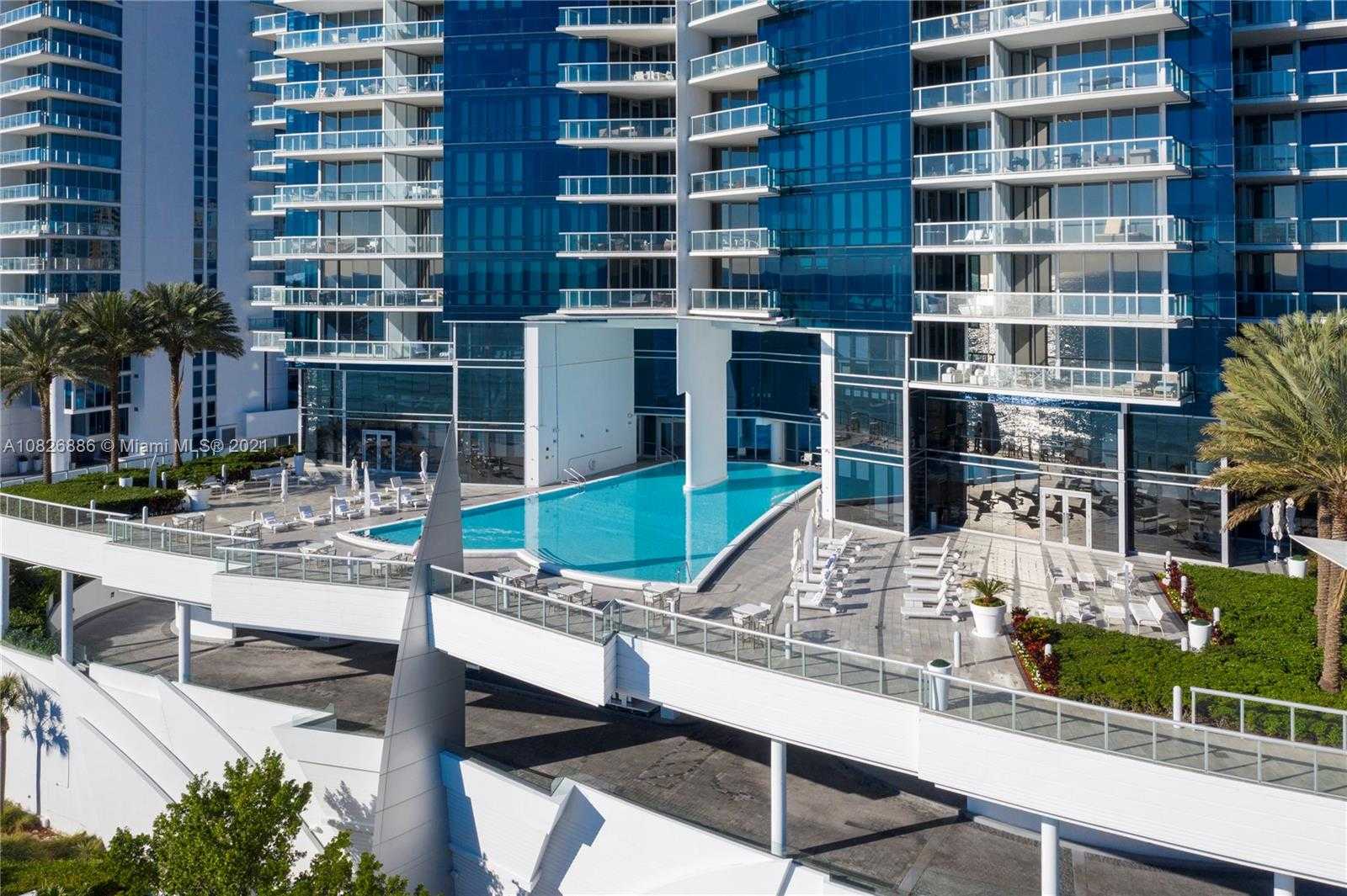 Small Image of 17121 COLLINS AVE #3905/3904, Sunny Isles Beach Number 5