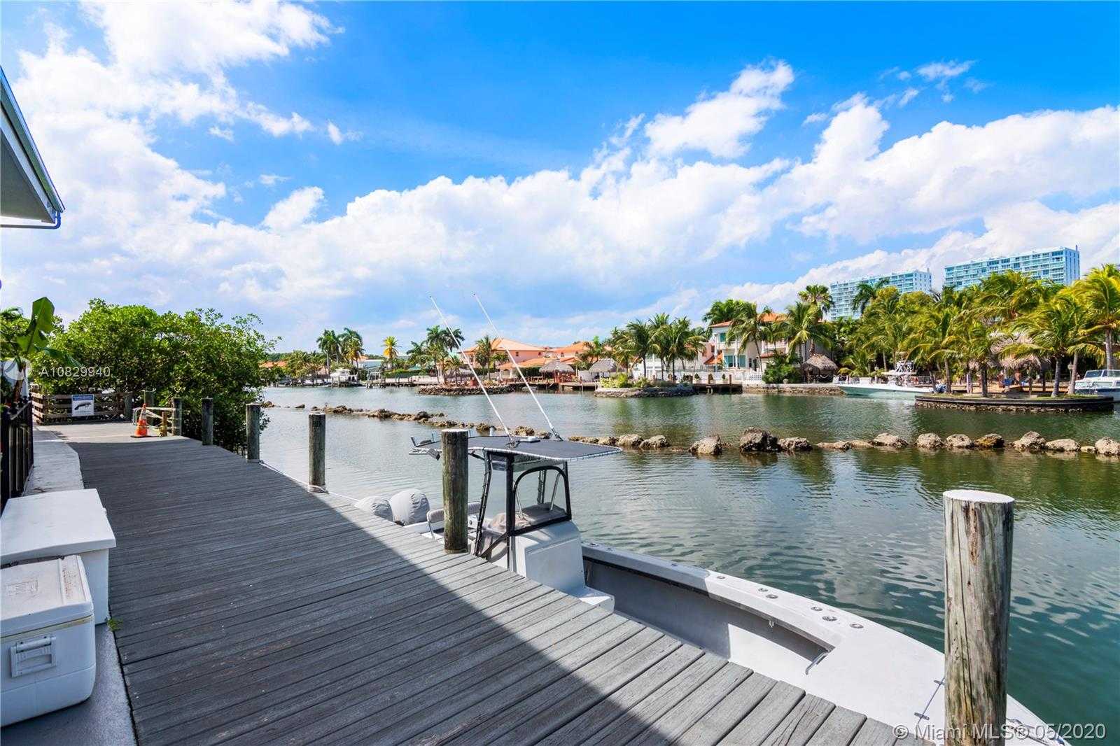 Small Image of 331 POINCIANA ISLAND DR #1001, Sunny Isles Beach Number 25