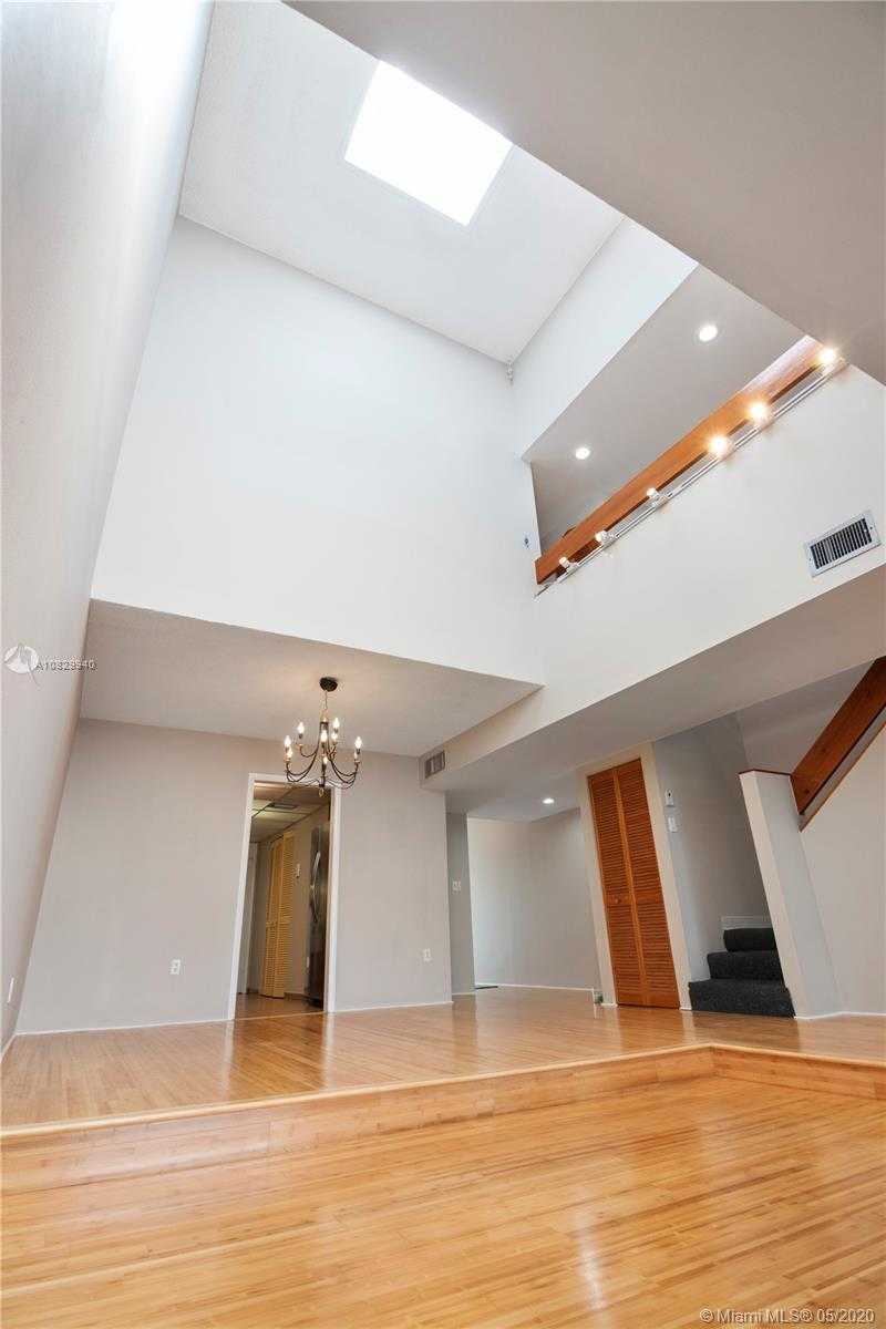 Small Image of 331 POINCIANA ISLAND DR #1001, Sunny Isles Beach Number 9