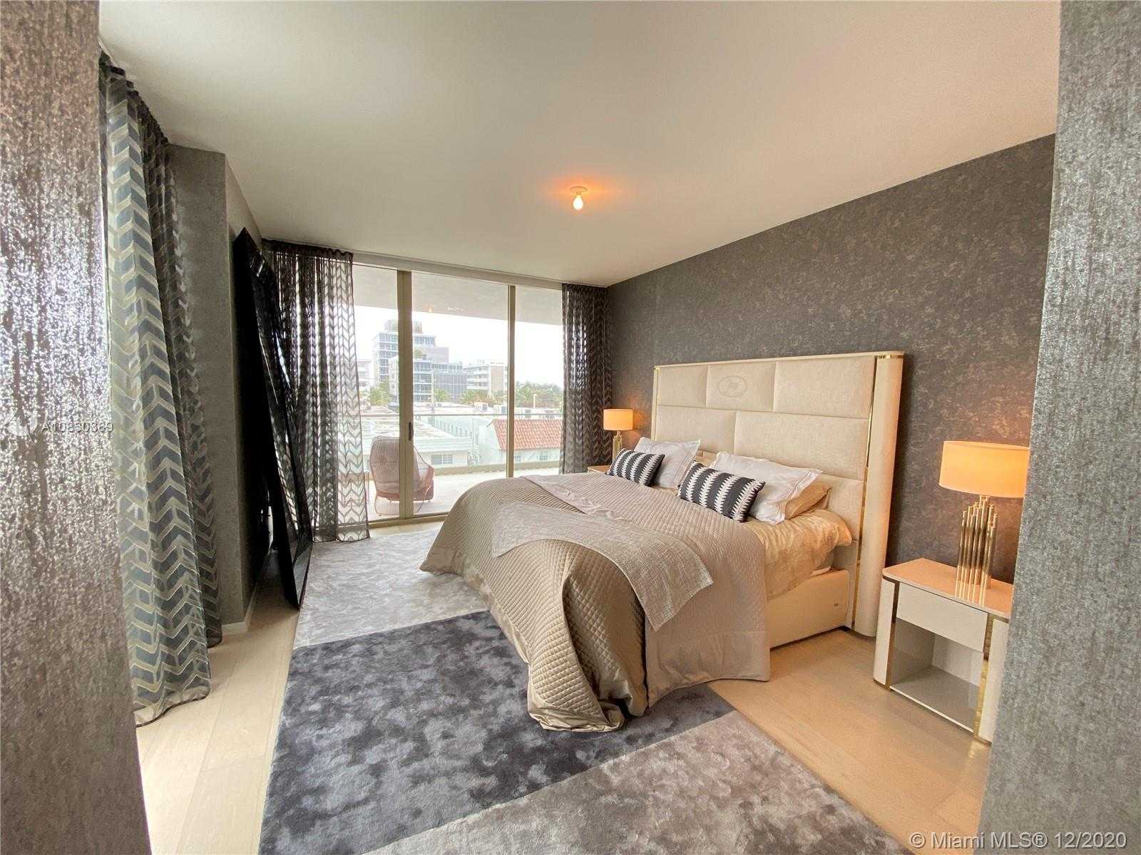 Small Image of 300 COLLINS AVE #4A, Miami Beach Number 12