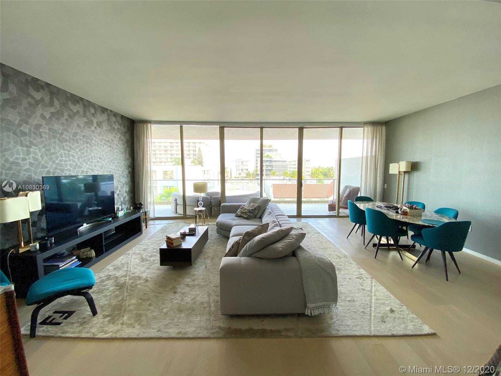 Small Image of 300 COLLINS AVE #4A, Miami Beach Number 2
