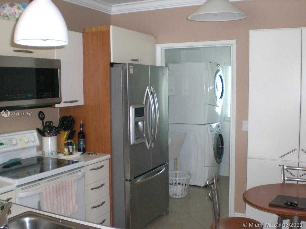 Small Image of 18100 NORTH BAY RD #1104, Sunny Isles Beach Number 15