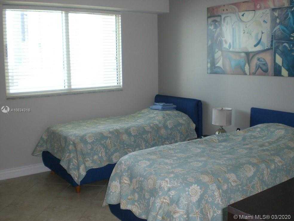 Small Image of 18100 NORTH BAY RD #1104, Sunny Isles Beach Number 21