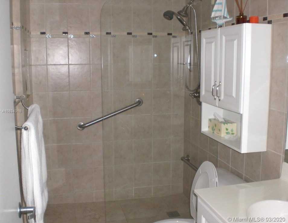 Small Image of 18100 NORTH BAY RD #1104, Sunny Isles Beach Number 22