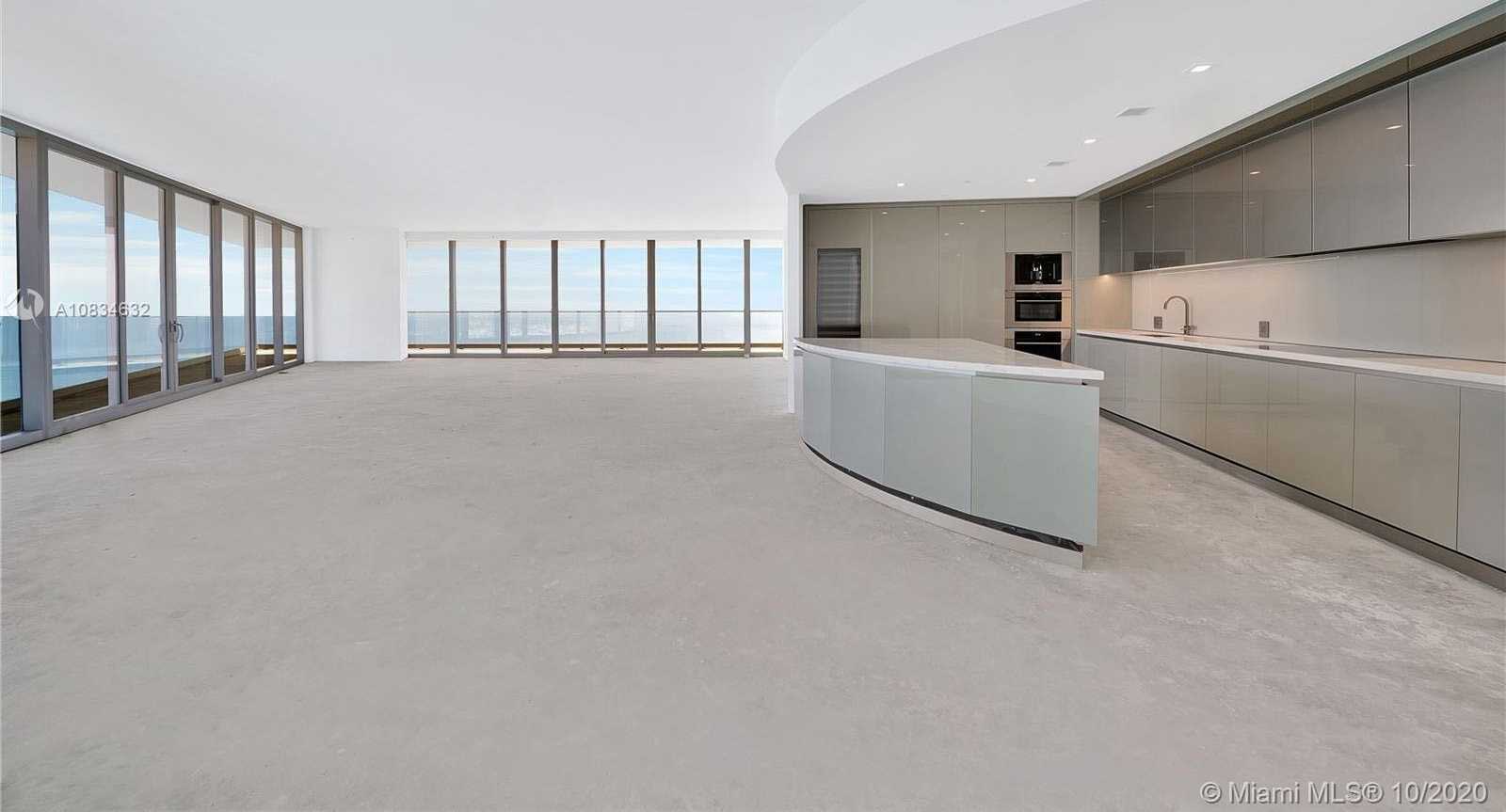 Small Image of 18975 Collins Ave, Sunny Isles Beach, FL 33160, USA Number 2