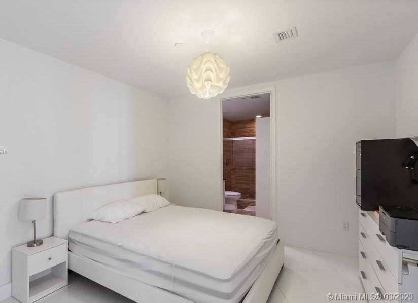 Small Image of 15901 Collins Ave, Sunny Isles Beach, FL 33160, USA Number 12