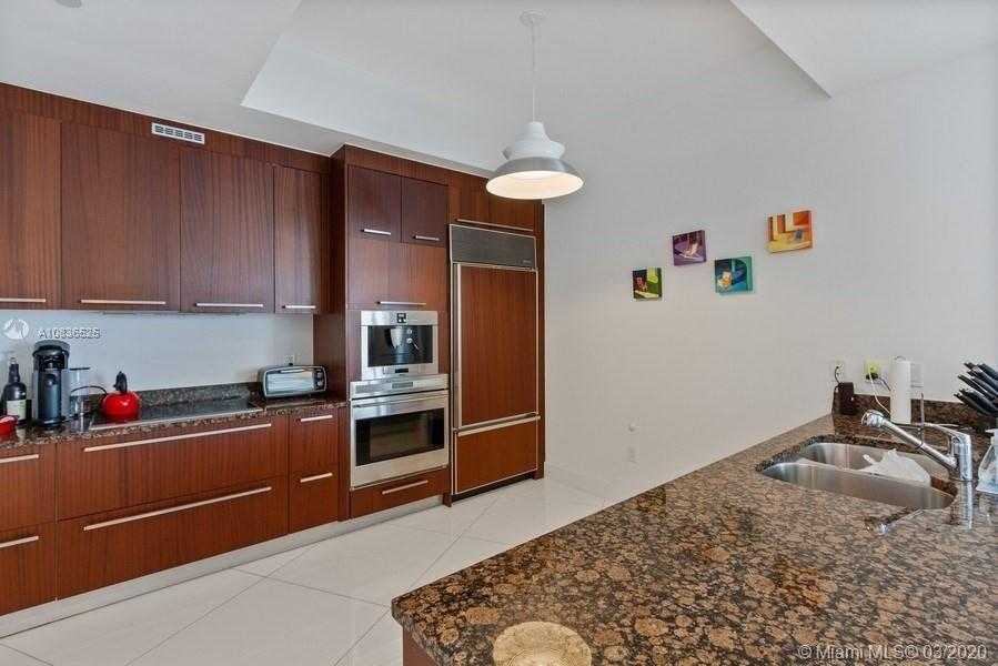 Small Image of 15901 Collins Ave, Sunny Isles Beach, FL 33160, USA Number 8