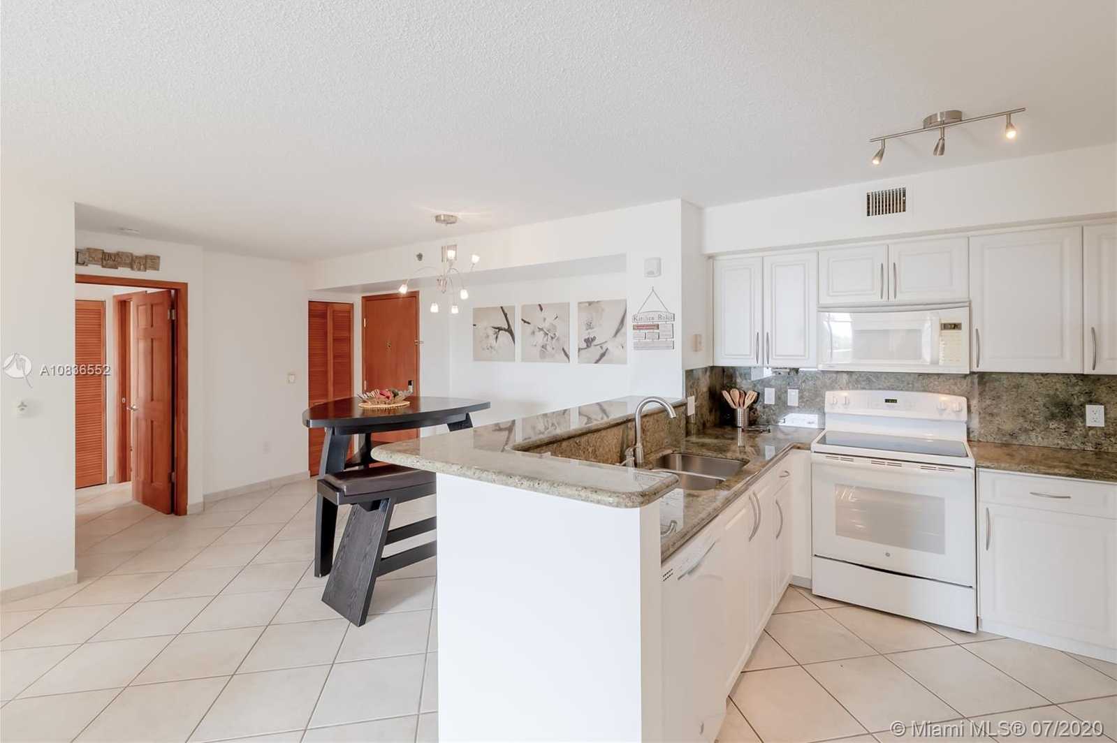 Small Image of 19999 EAST COUNTRY CLUB DR #1403, Aventura Number 11